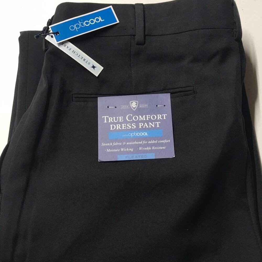 C & B Mens 32 x 32 Black Pleated Dress Pants NEW